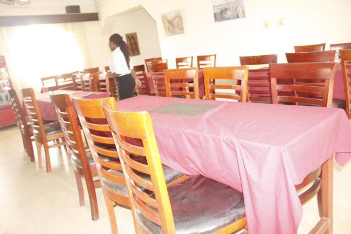 Rwizi View Hotel Mbarara ภายนอก รูปภาพ